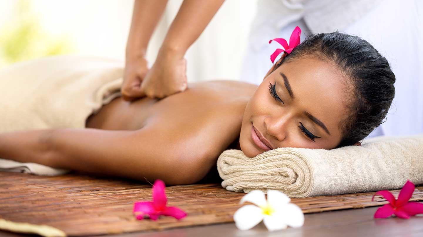 lomi lomi massage at paradise spa in Bahria Town